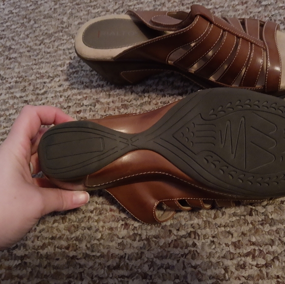 🍎 2 pairs Rialto slip on sandals - Picture 4 of 6